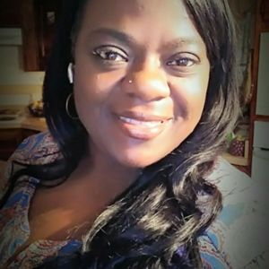 Meet your Posher, Lori